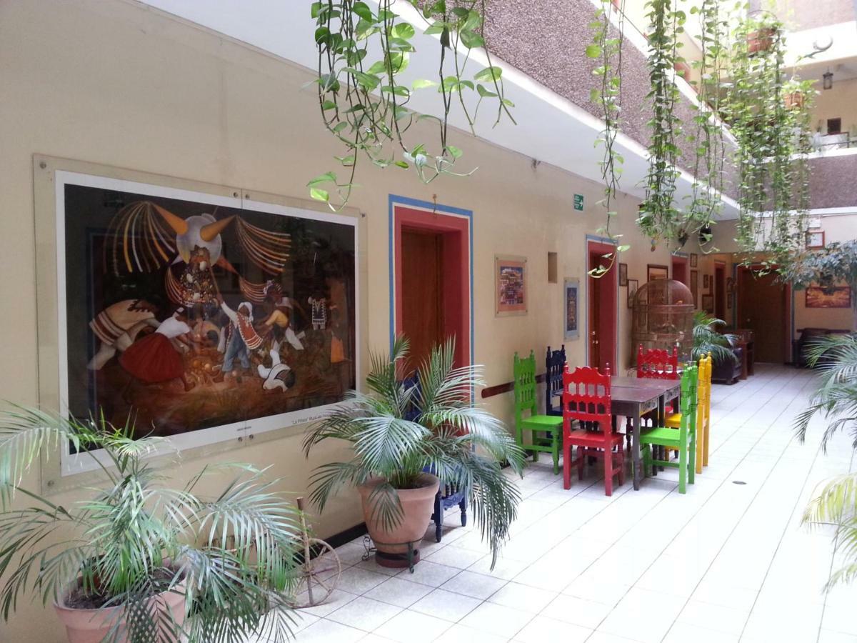 Hotel Janeiro Guadalajara Exterior foto